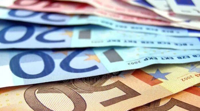 Από 436 έως πάνω από 3.000 ευρώ: Αυτά είναι όλα τα ποσά των συντάξεων μετά τις αυξήσεις που έρχονται