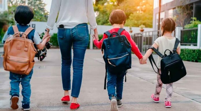 Τα τρία επιδόματα που αυξάνονται μετά τη ΔΕΘ – Οι παροχές που κερδίζουν οι τρίτεκνοι Τα τρία επιδόματα που αυξάνονται μετά τη ΔΕΘ – Οι παροχές που κερδίζουν οι τρίτεκνοι