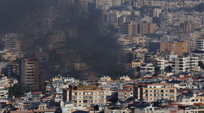 Το Ισραήλ ετοιμάζει το «οδυνηρό» πλήγμα στο Ιράν, ισοπεδώνει τον Λίβανο – Ώρα μηδέν για τη Μέση Ανατολή