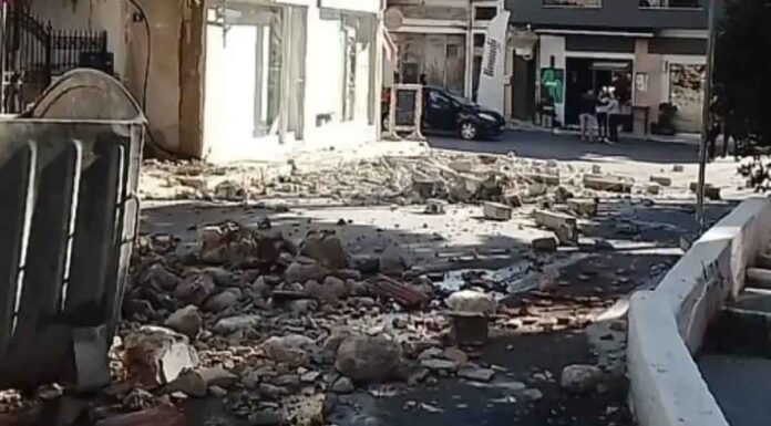Νυχτερινό οδοιπορικό στα χωριά «φαντάσματα» του Δήμου Μινώα Πεδιάδος – Τι ζητούν οι σεισμόπληκτοι τρία χρόνια μετά (vid)