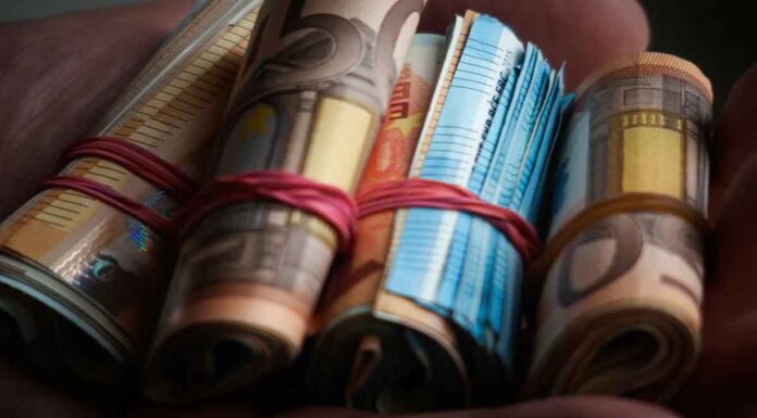 SOS εκπέμπουν οι επιχειρήσεις για δημοτικά τέλη και τέλος παρεπιδημούντων