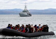 Κρήτη: Νέα επιχείρηση διάσωσης μεταναστών ανοιχτά της Γαύδου Νοτιοδυτικά της Γαύδου εντοπίστηκαν και διασώθηκαν 75 μετανάστες που επέβαιναν σε λέμβο.