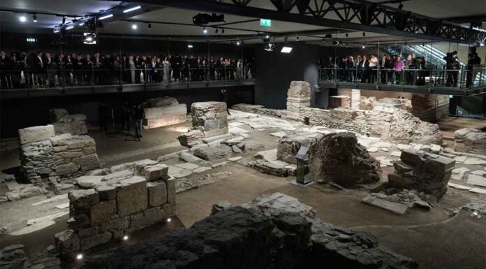 Μετρό Θεσσαλονίκης: Σταθμός «Βενιζέλου», ένα μουσείο-κόσμημα – Δείτε φωτογραφίες από τα αποκαλυπτήρια Μετρό Θεσσαλονίκης