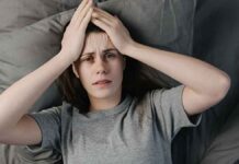 Πώς επιδρά το αλατόνερο σε πονοκέφαλο και ημικρανία Το αλατόνερο, ως θεραπεία για πονοκεφάλους και ημικρανίες