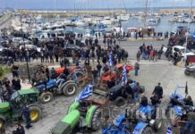 Κρήτη: Μεγάλη συμμετοχή στο Παγκρήτιο συλλαλητήριο – Από την Περιφέρεια Κρήτης στην εθνική οι αγροτοκτηνοτρόφοι Μεγάλη συμμετοχή στο Παγκρήτιο συλλαλητήριο