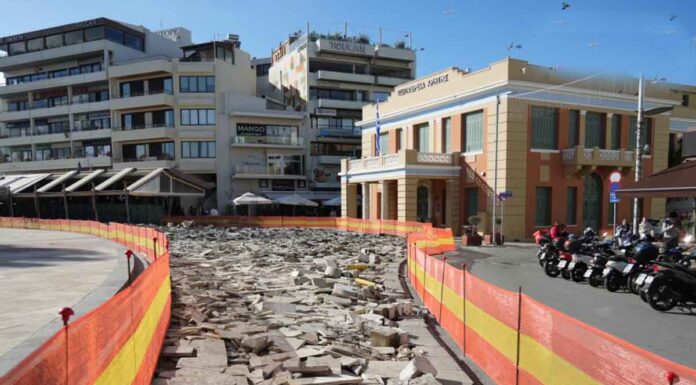 Ηράκλειο: «Βομβαρδισμένο τοπίο» η πλατεία Ελευθερίας – Πότε θα παραδοθεί το έργο;ΠΗΓΗ: cretaone.gr Ηράκλειο: «Βομβαρδισμένο τοπίο» η πλατεία Ελευθερίας