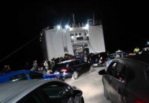 Σαντορίνη: «Μας ανησυχούν οι επαναλαμβανόμενοι σεισμοί» – 9.000 άτομα έχουν εγκαταλείψει το νησί
