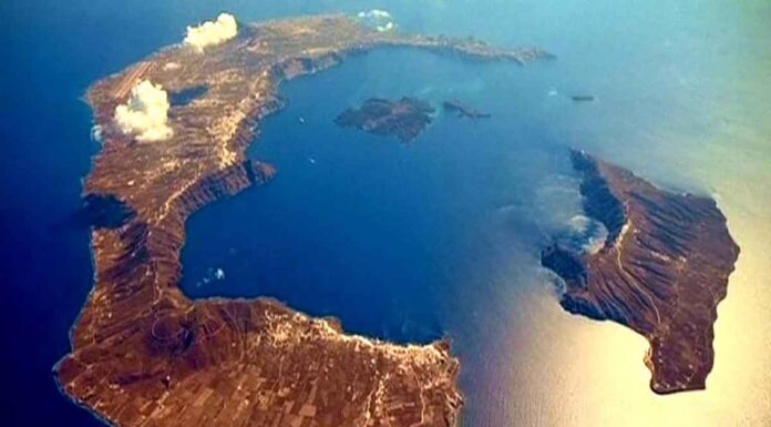 ΘΡΙΛΕΡ ΣΤΗΝ ΣΑΝΤΟΡΙΝΗ – ΝΕΟΣ ΣΥΝΑΓΕΡΜΟΣ!