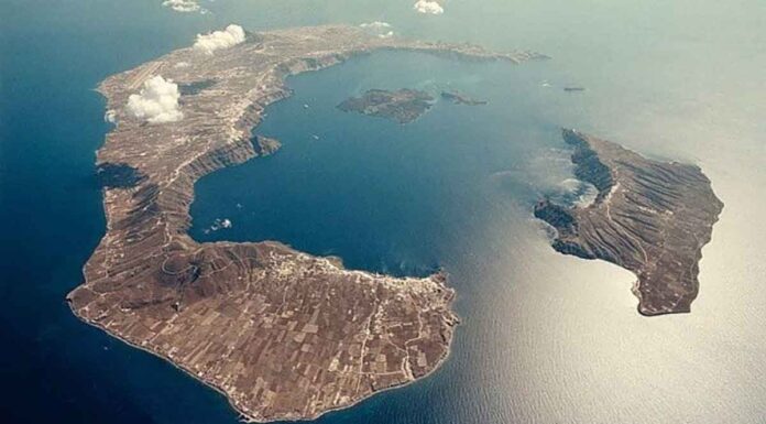 Η δημιουργία της Σαντορίνης σε ένα καταπληκτικό βίντεο Η δημιουργία της Σαντορίνης