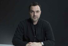 O.Αρεστόβιτς: «Όταν γίνω ο επόμενος πρόεδρος της Ουκρανίας ο Β.Ζελένσκι θα καταδικαστεί σε ισόβια φυλάκιση»