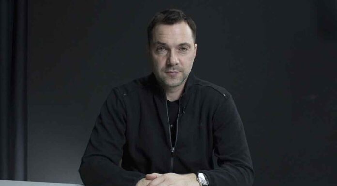 O.Αρεστόβιτς: «Όταν γίνω ο επόμενος πρόεδρος της Ουκρανίας ο Β.Ζελένσκι θα καταδικαστεί σε ισόβια φυλάκιση»