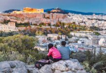 Στον πάτο της Ευρώπης οι Έλληνες νέοι με πτυχίο: Αδυνατούν να βρουν θέσεις εργασίας ανάλογες με τις σπουδές τους Έλληνες νέοι με πτυχίο: Αδυνατούν να βρουν θέσεις εργασίας