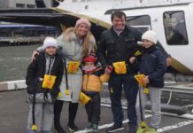 Γροθιά στο στομάχι: Η τελευταία φωτογραφία που «πόσταρε», μέσα από το μοιραίο ελικόπτερο, η οικογένεια που ξεκληρίστηκε στη Νέα Υόρκη Η τελευταία φωτογραφία που «πόσταρε», μέσα από το μοιραίο ελικόπτερο, η οικογένεια που ξεκληρίστηκε στη Νέα Υόρκη