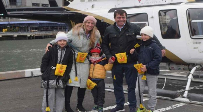 Γροθιά στο στομάχι: Η τελευταία φωτογραφία που «πόσταρε», μέσα από το μοιραίο ελικόπτερο, η οικογένεια που ξεκληρίστηκε στη Νέα Υόρκη Η τελευταία φωτογραφία που «πόσταρε», μέσα από το μοιραίο ελικόπτερο, η οικογένεια που ξεκληρίστηκε στη Νέα Υόρκη