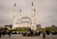 Videos την ώρα του σεισμού στην Κωνσταντινούπολη