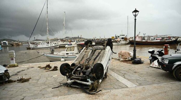 Σκόνη και θρύψαλα: Όσα άφησε πίσω της η κακοκαιρία σε Πάρο, Μύκονο, Ρόδο, Κρήτη (Εικόνες, Βίντεο)