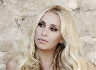 Δύσκολες ώρες για τη Γωγώ Μαστροκώστα – Οι νέες πληροφορίες για τη μάχη με τον καρκίνο Δύσκολες ώρες για τη Γωγώ Μαστροκώστα