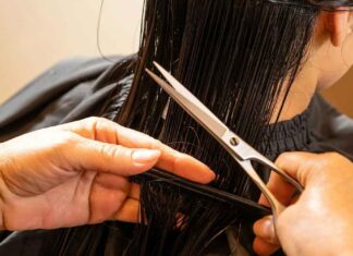 Γάλλος κομμωτής: Αυτό το κούρεμα κάνει τις γυναίκες να φαίνονται τουλάχιστον 10 χρόνια νεότερες Αυτό είναι το απόλυτο ανοιξιάτικο κούρεμα που λατρεύουν οι Γαλλίδες